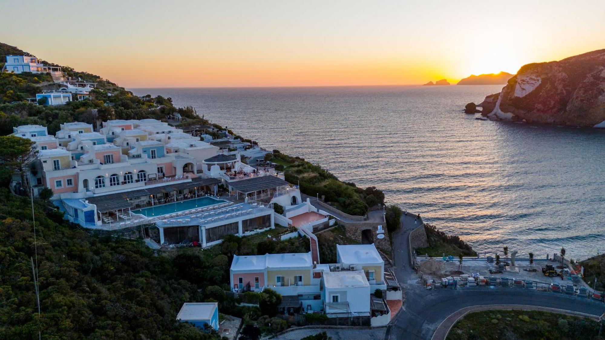 Hotel Chiaia Di Luna Ponza Exterior photo